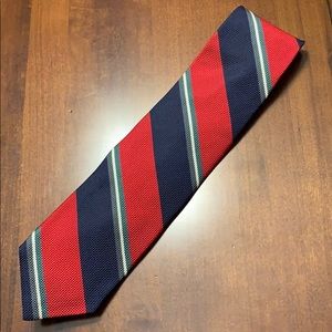 Classic Preppy!  Vintage Ferrell Reed stripe tie 100% SILK